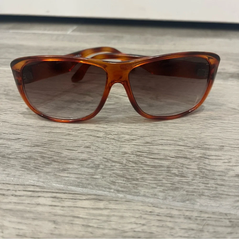 Anne Klein Riviera Sunglasses Tortoise Frame Hong Kong‎